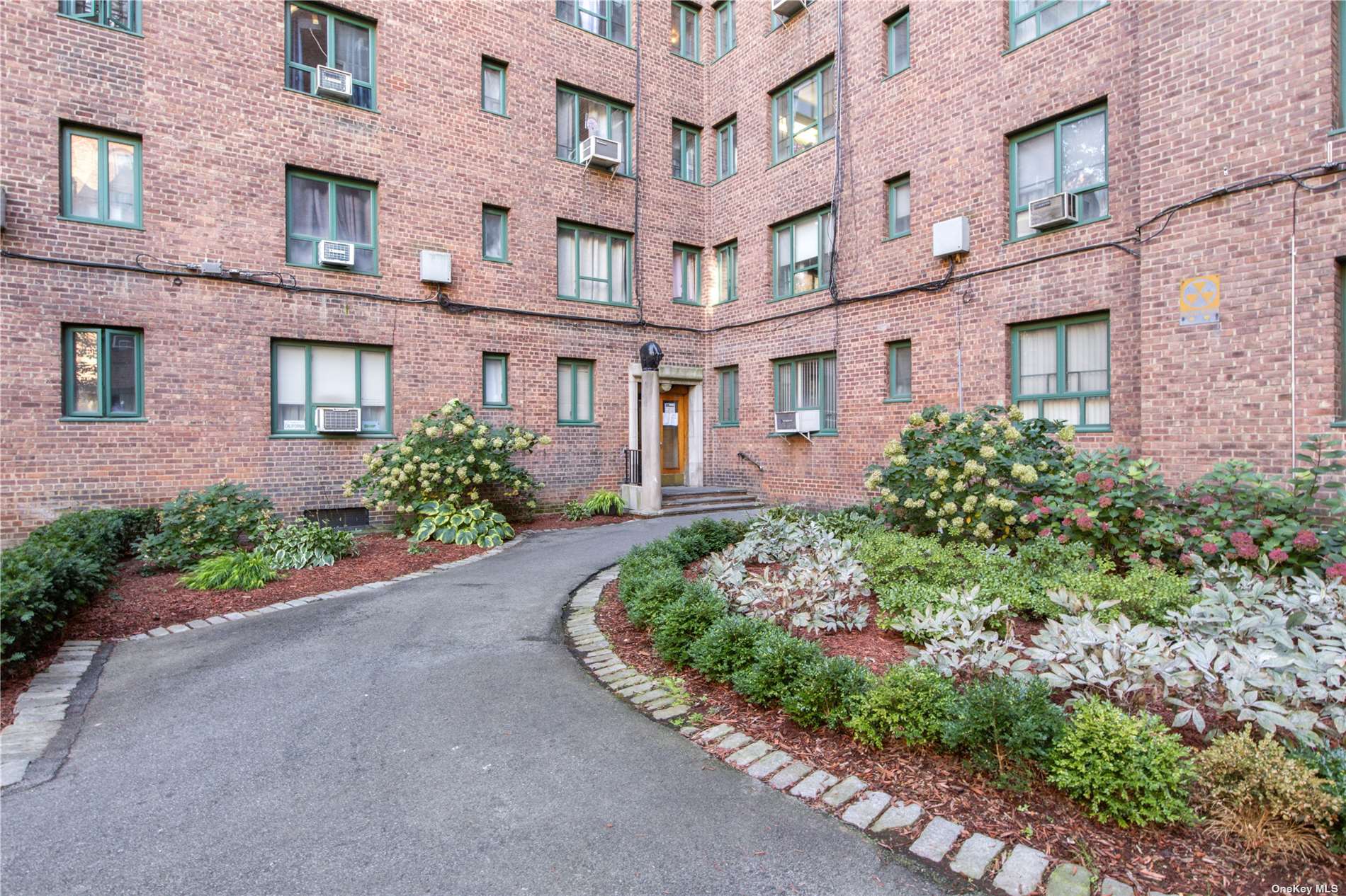 1505 Archer Road #2D, Bronx, New York image 1