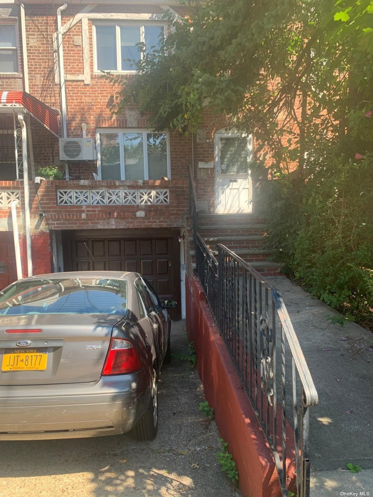 Property for Sale at 6637 Burns Street, Rego Park, Queens, NY - Bedrooms: 4 
Bathrooms: 3 
Rooms: 7  - $1,050,000