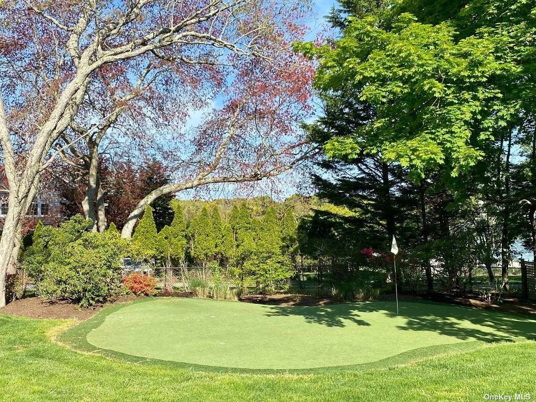 3 Pine Grove Court
