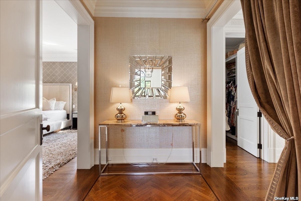 Lloyd Harbor, New York 11743, United States, 5 Bedrooms Bedrooms, ,8 BathroomsBathrooms,Residential,Pending,29456