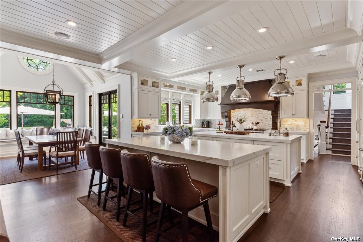 Lloyd Harbor, New York 11743, United States, 5 Bedrooms Bedrooms, ,8 BathroomsBathrooms,Residential,Pending,29456