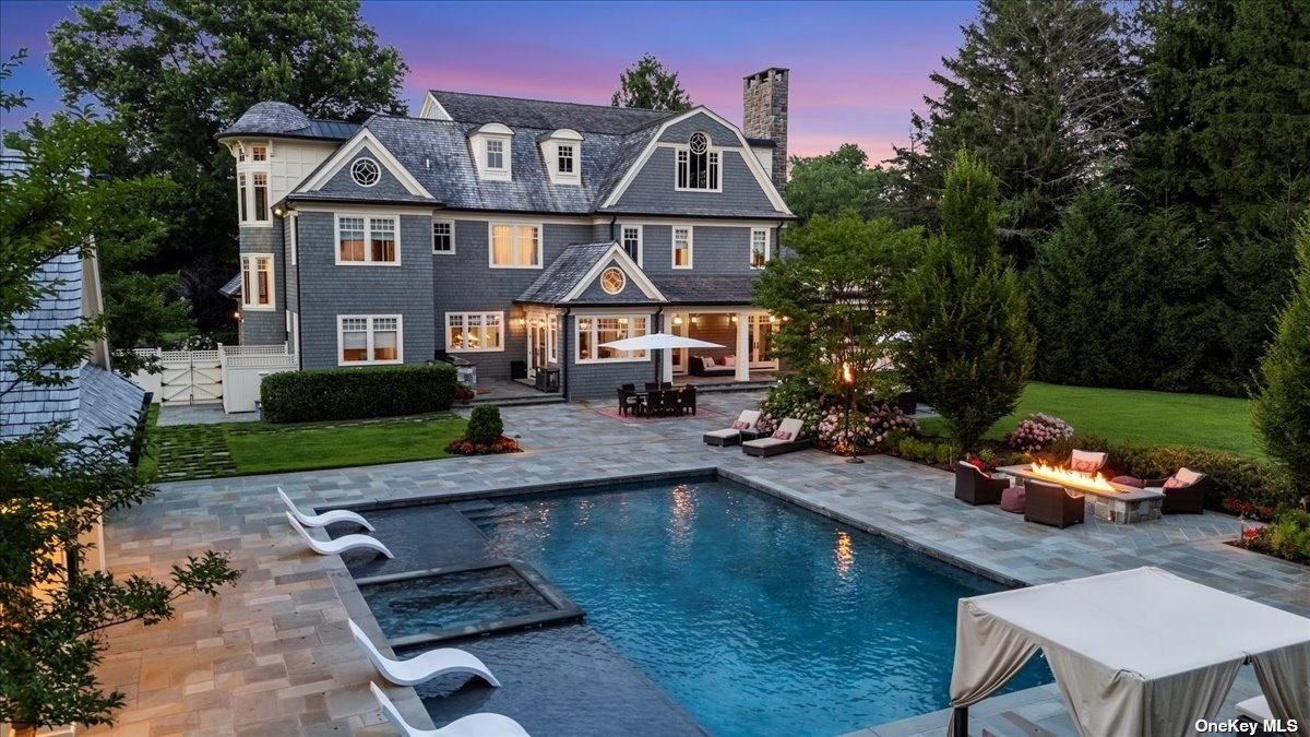 Lloyd Harbor, New York 11743, United States, 5 Bedrooms Bedrooms, ,8 BathroomsBathrooms,Residential,Pending,29456