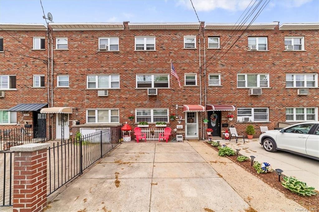 Property for Sale at 2529 Hollers Avenue, Bronx, New York - Bedrooms: 4 
Bathrooms: 3  - $799,000