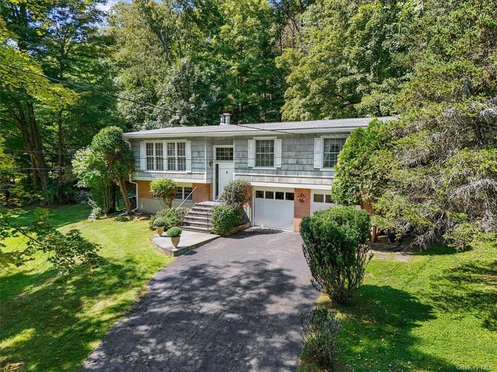 2 Barry Goldwater Drive, Carmel, New York image 3