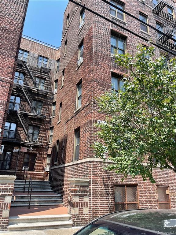 Property for Sale at 3281 Hull Avenue 17, Bronx, New York - Bedrooms: 2 
Bathrooms: 1 
Rooms: 4  - $169,000