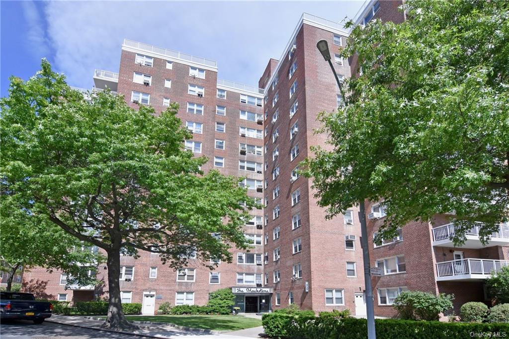 Property for Sale at 3725 Henry Hudson Parkway 6B, Bronx, New York - Bedrooms: 3 
Bathrooms: 2 
Rooms: 10  - $550,000