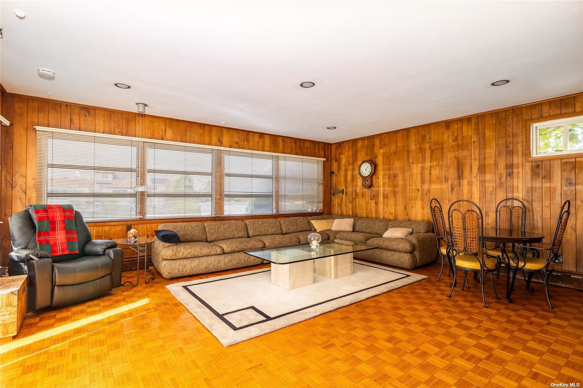 189 Blackheath Road, Lido Beach, New York image 4