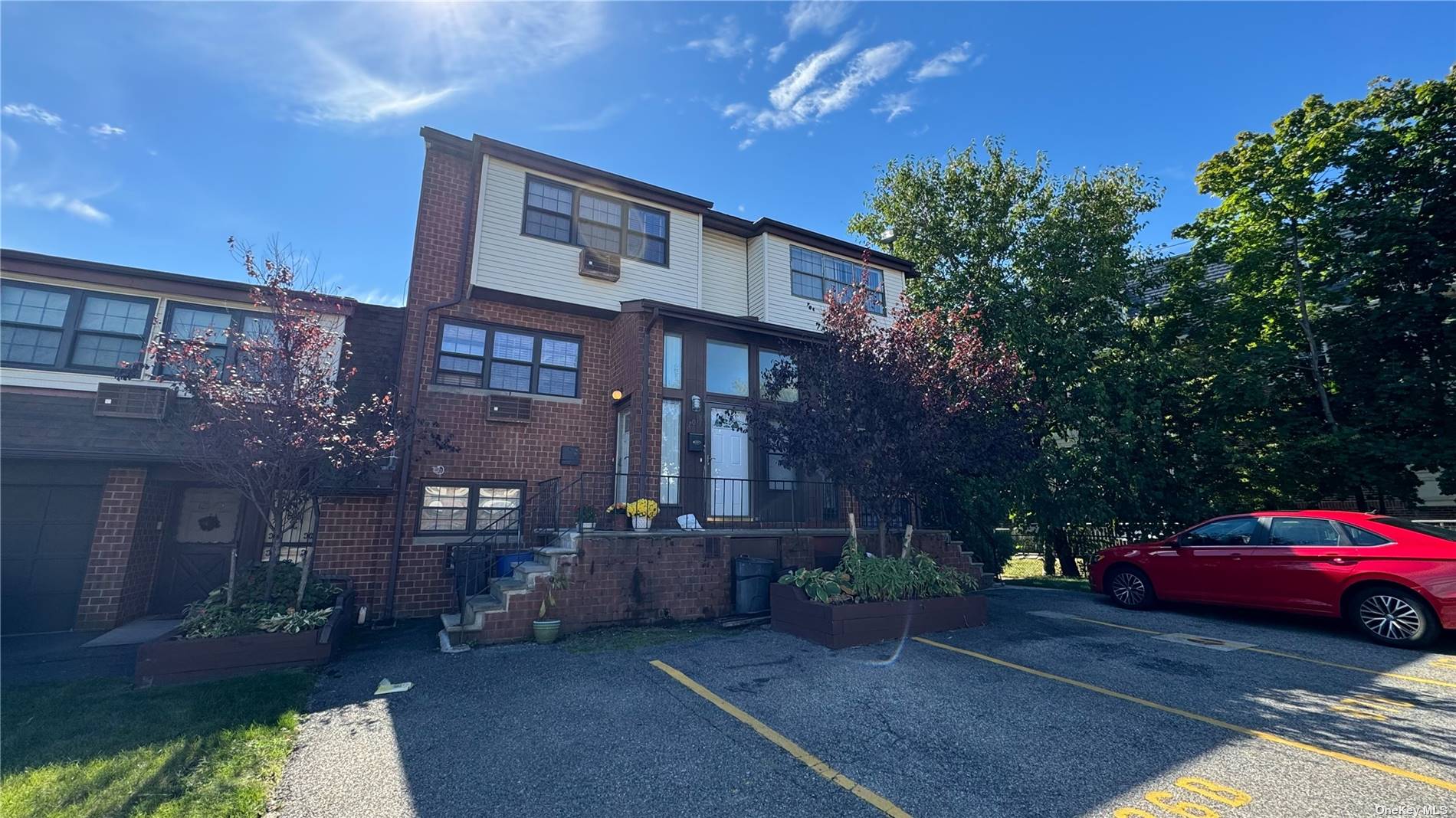 12018 Cove Court Ct 86, College Point, Queens, NY - 1 Bedrooms  
1 Bathrooms  
4 Rooms - 