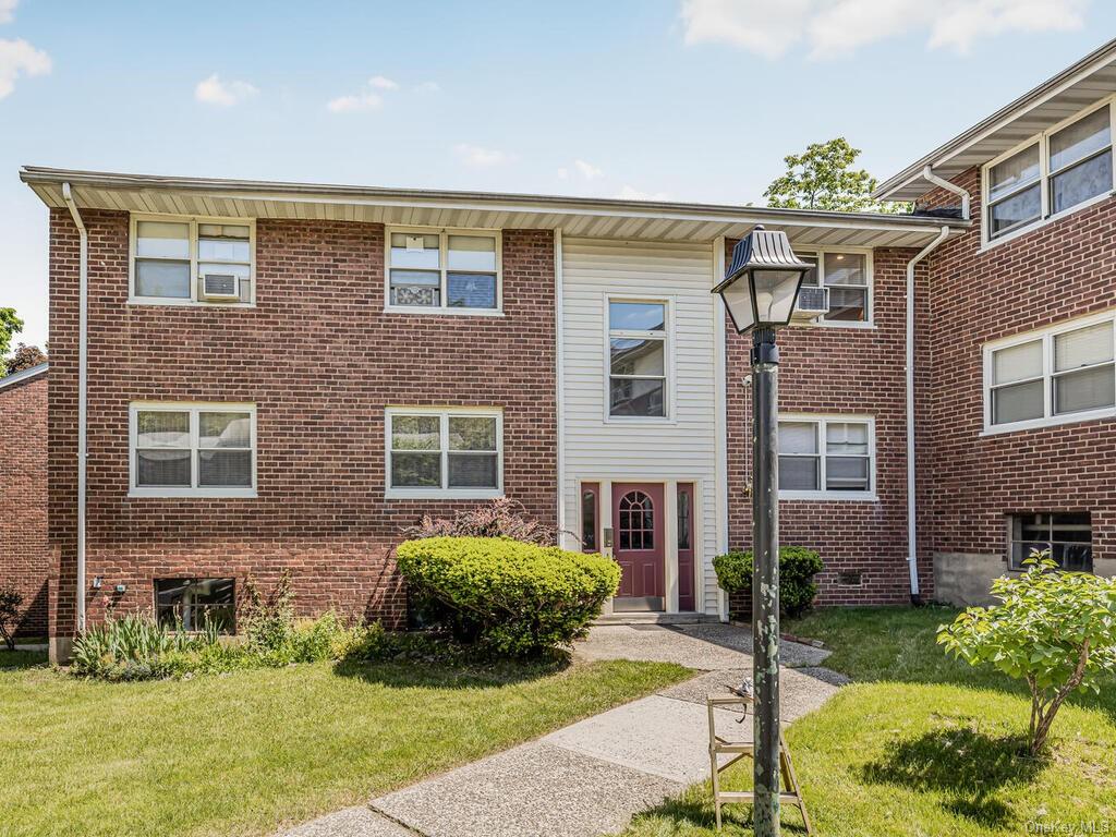 Photo 1 of 3 Cascade Terrace 2E, Yonkers, New York, $179,000, Web #: 6309051