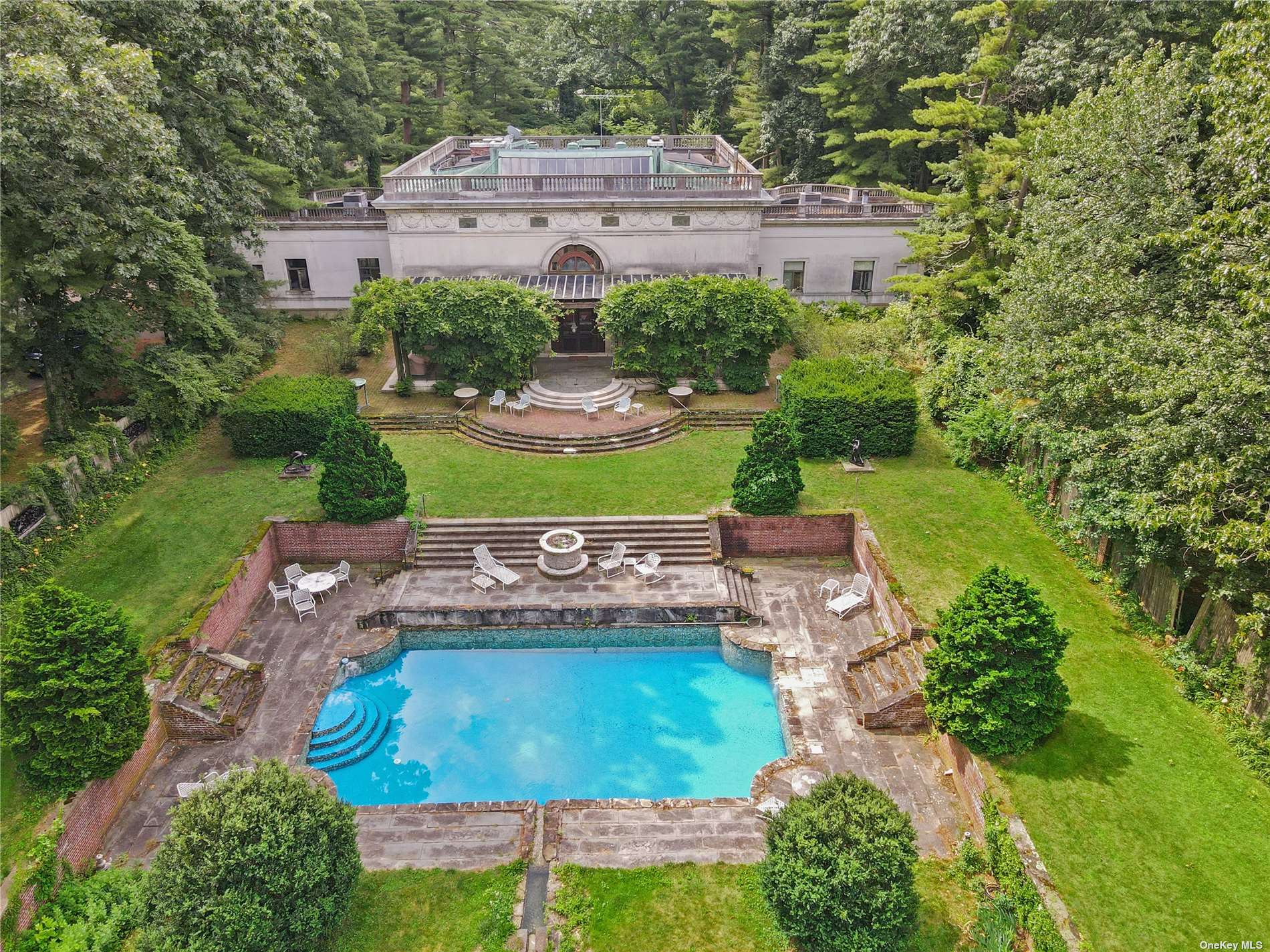 - Wheatley Road, Old Westbury, New York image 31