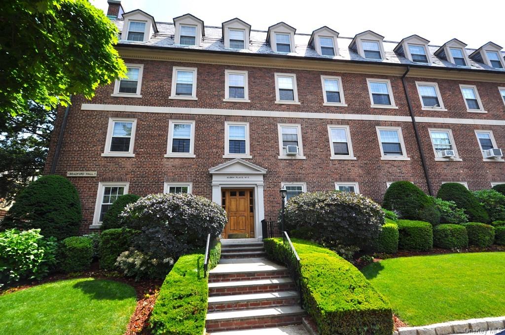 5 Alden Place #2A, Bronxville, New York image 2