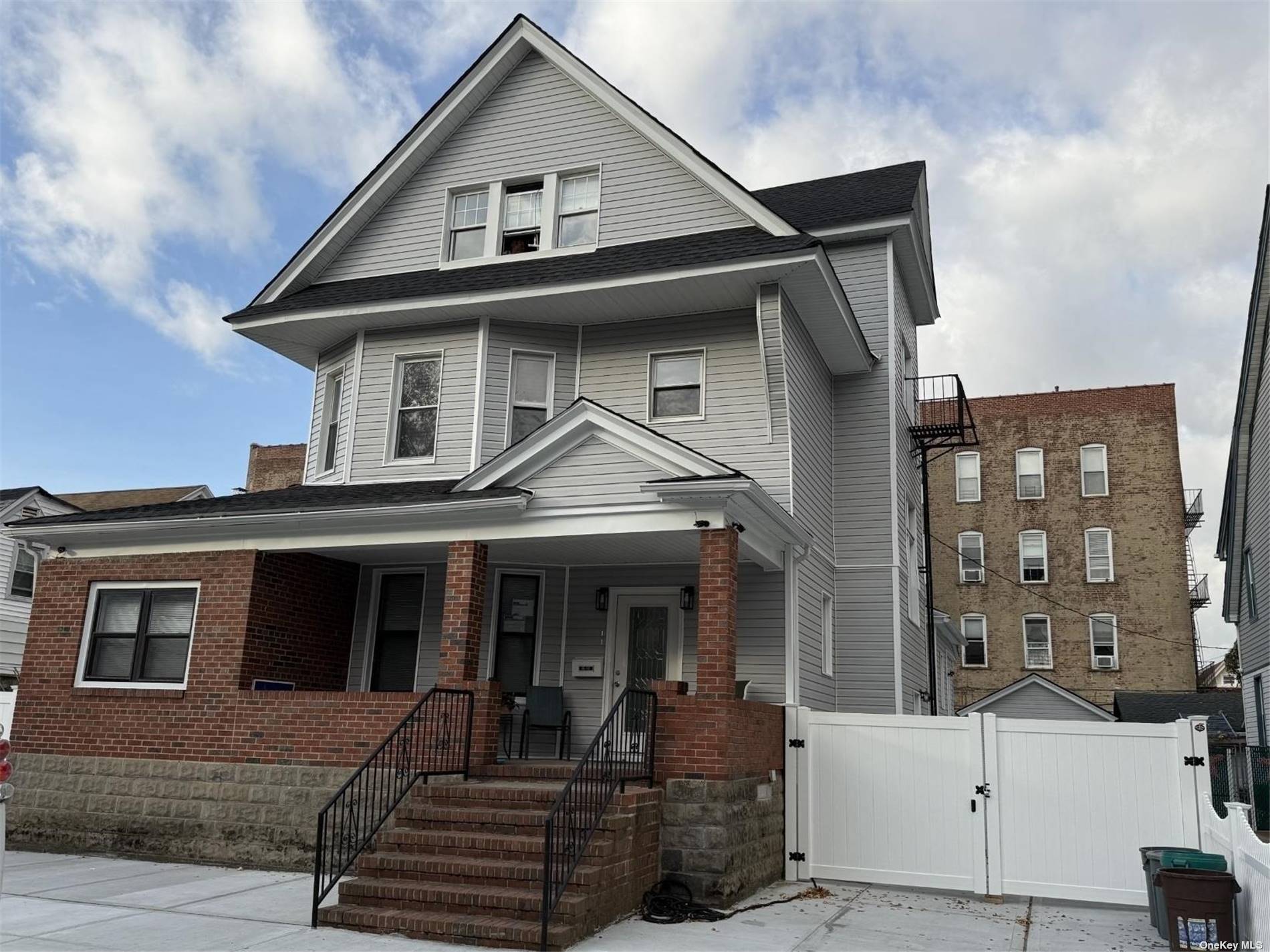 Property for Sale at 116th Street, Richmond Hill, Queens, NY - Bedrooms: 8 
Bathrooms: 5 
Rooms: 14  - $1,399,000