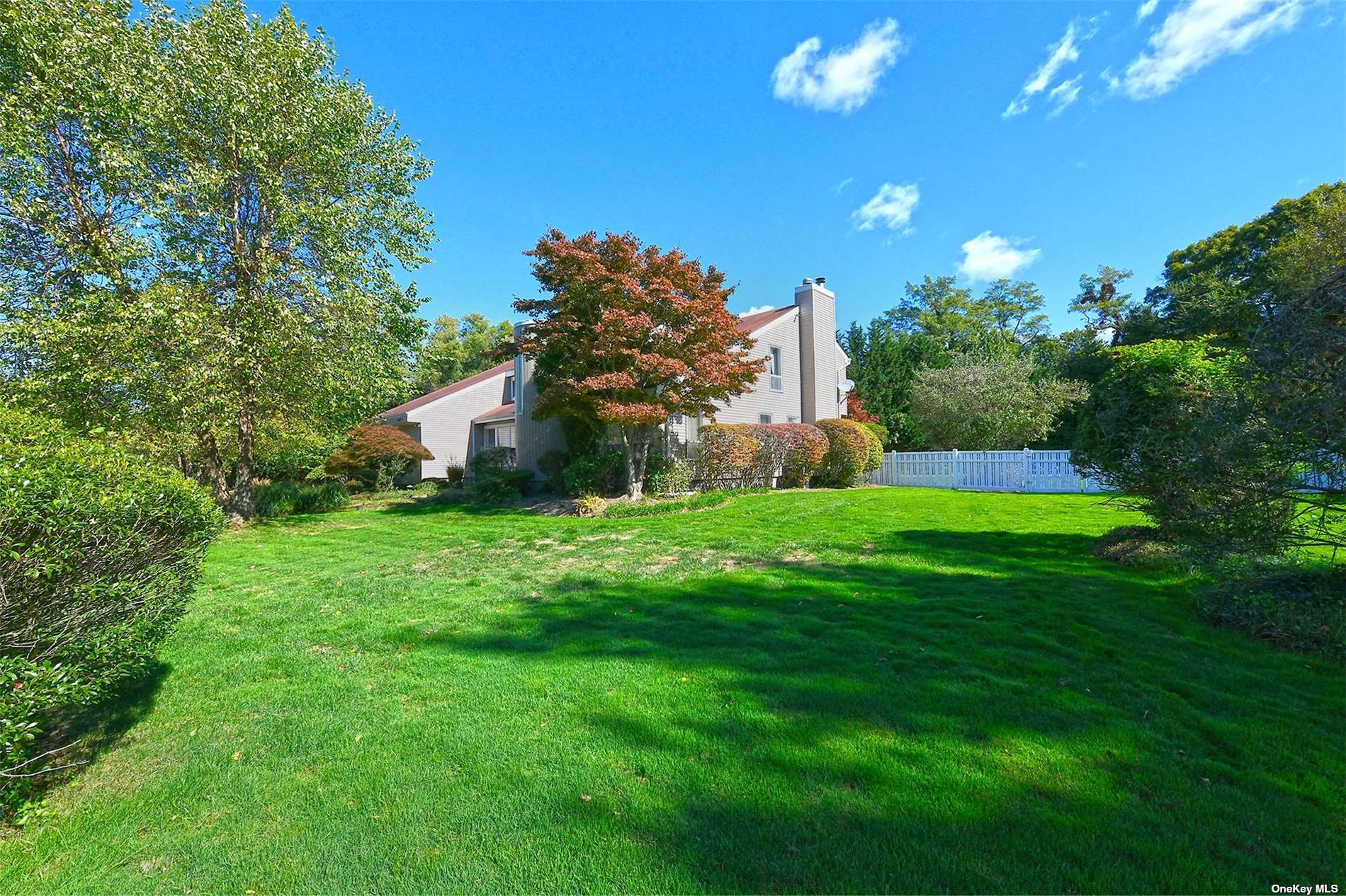 58 Villanova Lane, Dix Hills, New York image 34