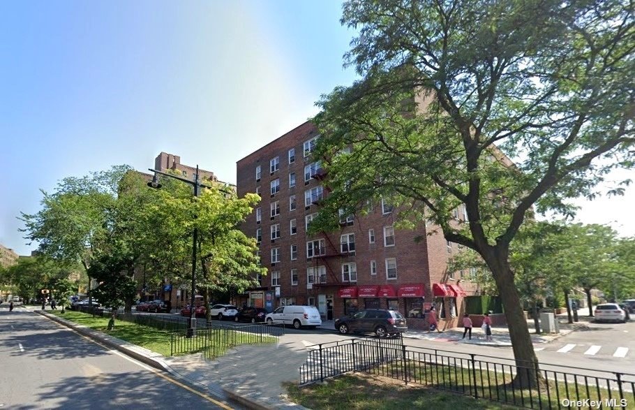 1332 Metropolitan Avenue 6A, Bronx, New York - 1 Bathrooms  
2 Rooms - 
