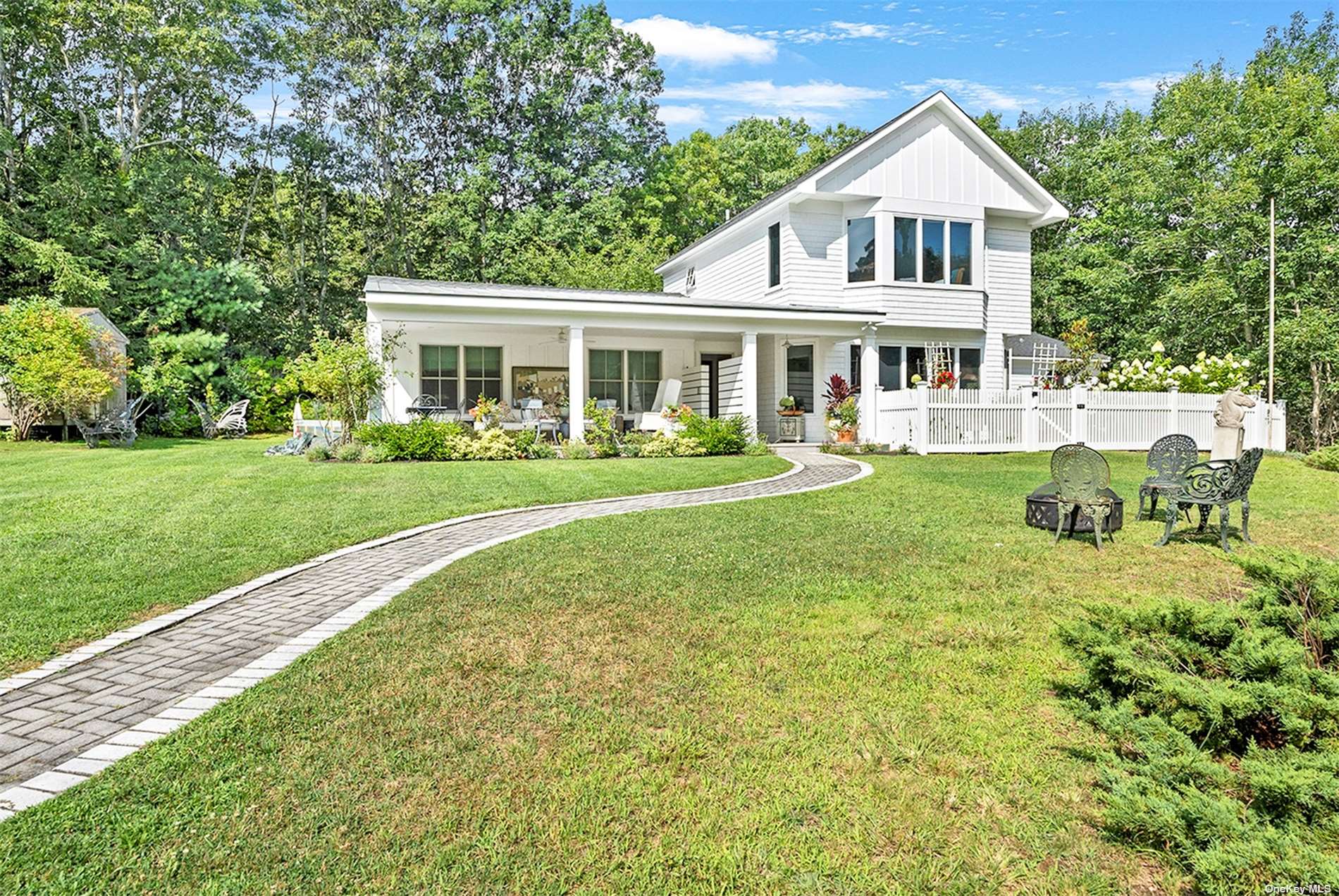 36 Breezy Drive, Sag Harbor, New York image 1