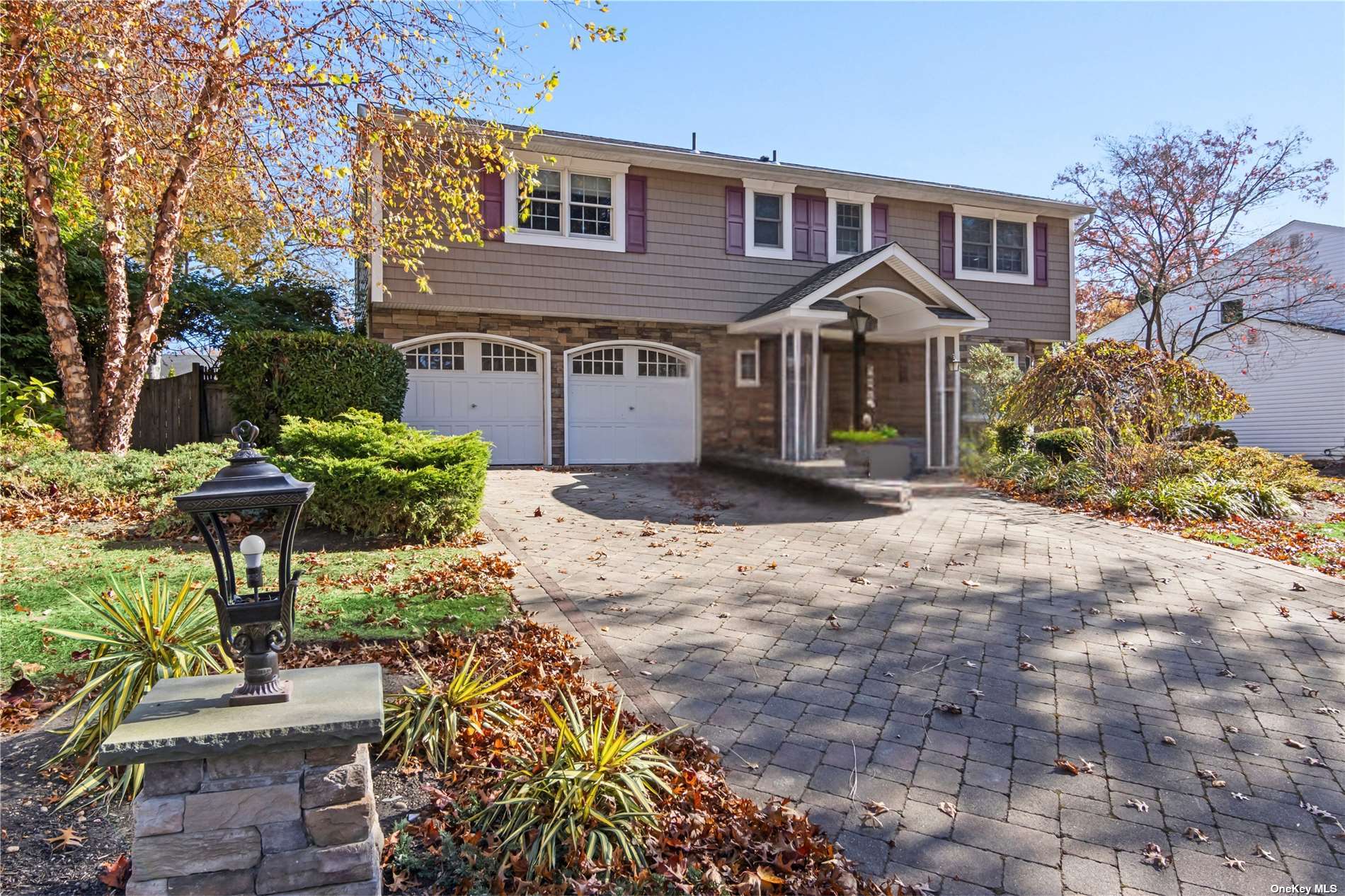 17 Glenmere Lane, Commack, New York image 2