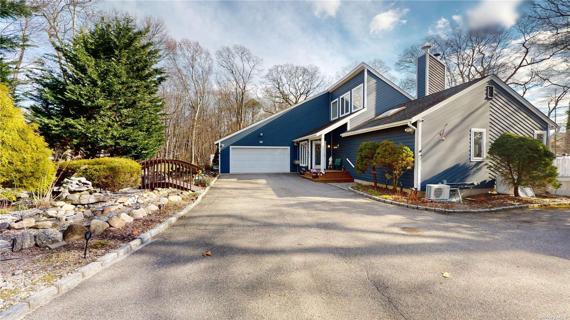Property for Sale at 18 Inlet Path, East Moriches, Hamptons, NY - Bedrooms: 3 
Bathrooms: 4  - $1,995,000