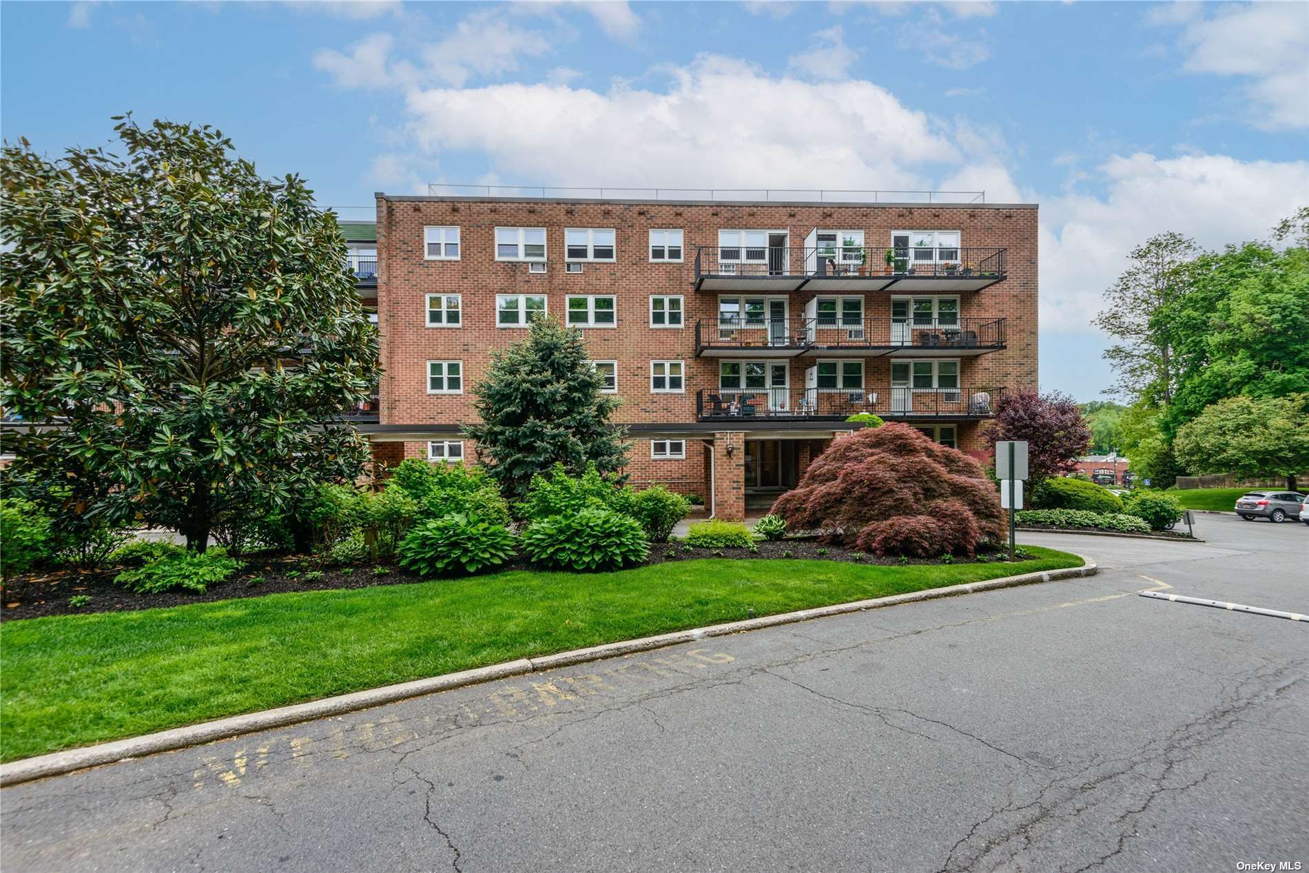 34 Pearsall Avenue #3H, Glen Cove, New York image 3