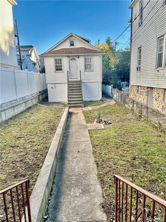 Property for Sale at 414 Swinton Avenue, Bronx, New York - Bedrooms: 2 
Bathrooms: 1 
Rooms: 3  - $370,000