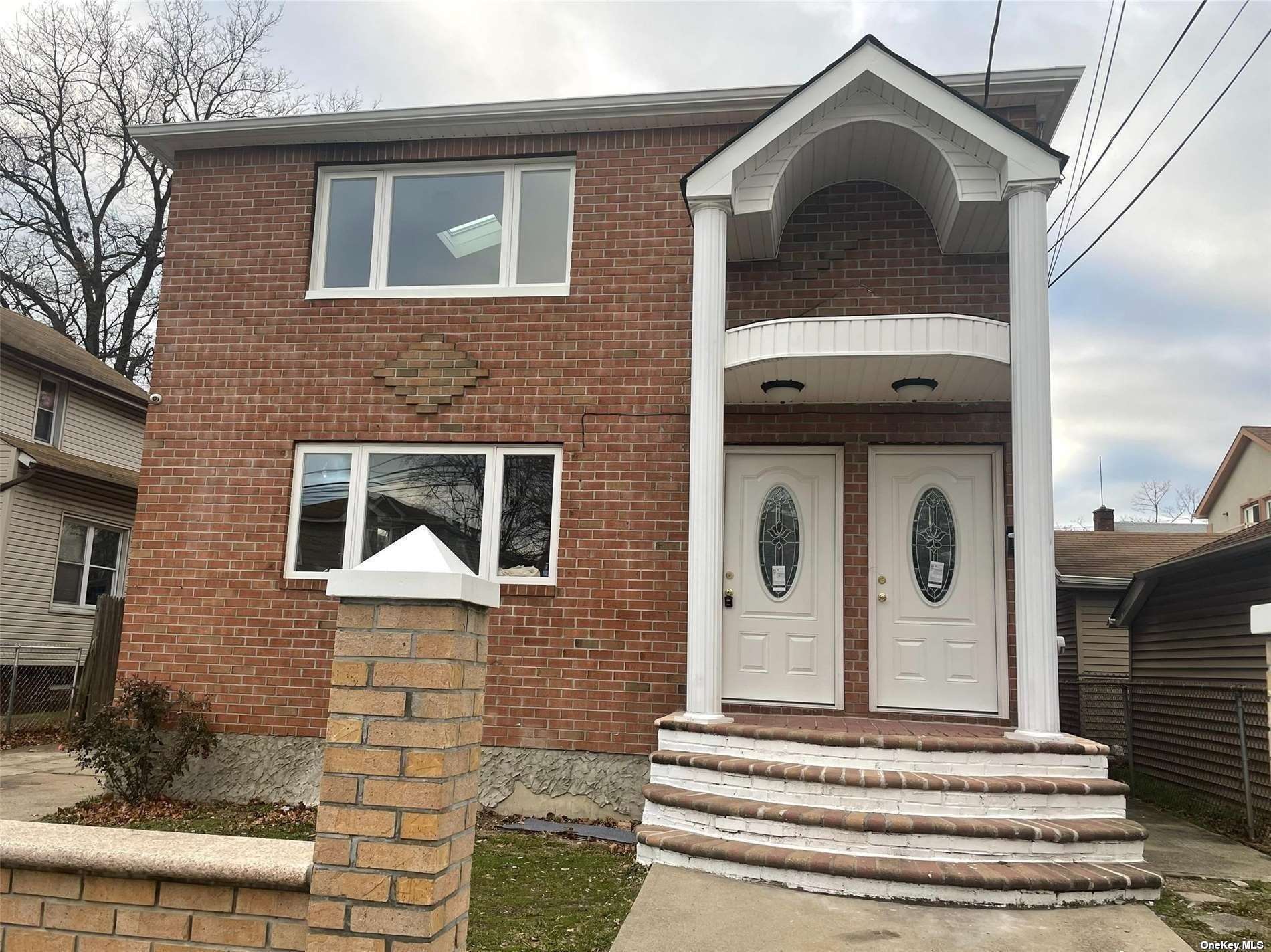 181st Place 2, Springfield Gardens, Queens, NY - 3 Bedrooms  
2 Bathrooms  
5 Rooms - 