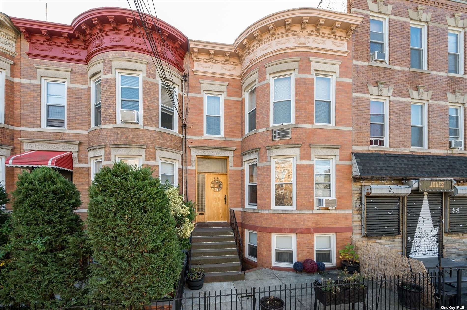 Property for Sale at 6404 68th Avenue, Ridgewood, Queens, NY - Bedrooms: 5 
Bathrooms: 2 
Rooms: 11  - $1,178,888