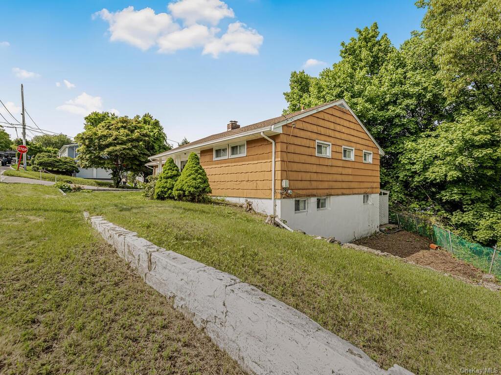 45 Belding Avenue, White Plains, New York image 5