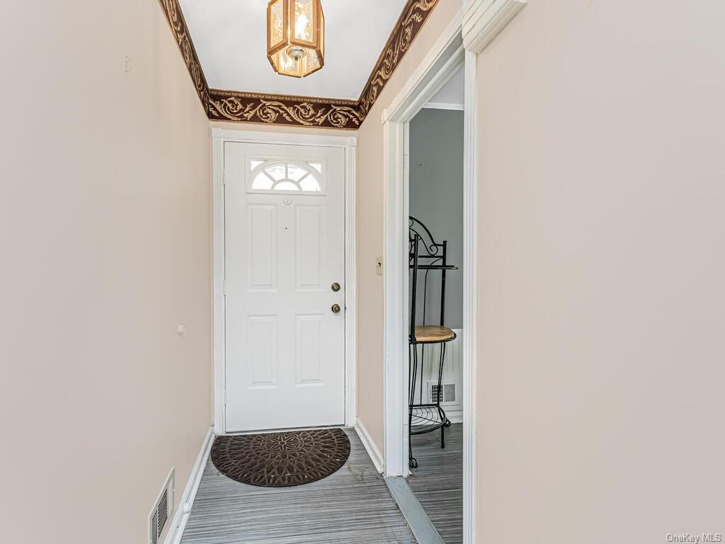 45 Belding Avenue, White Plains, New York image 7