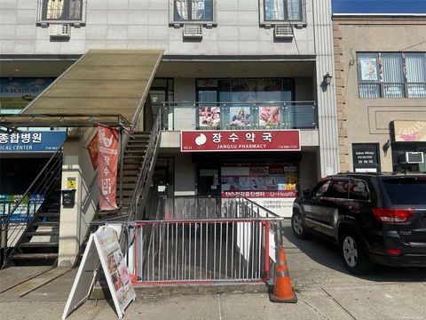42-23 162nd Street Flushing NY 11358