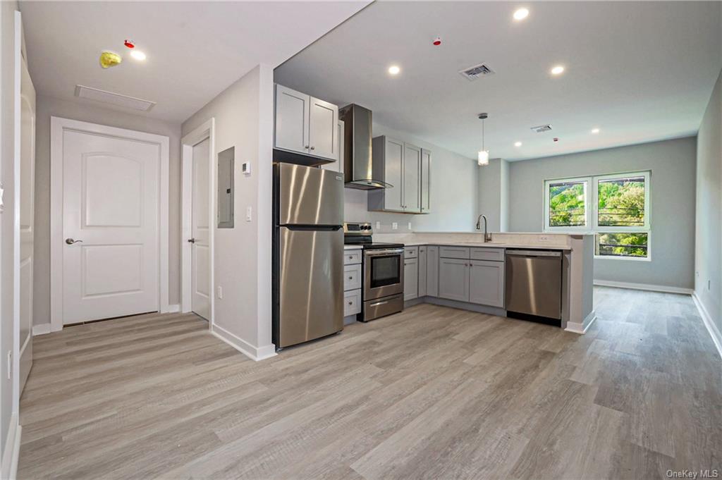 Mount Pleasant, New York 10532, United States, 1 Bedroom Bedrooms, ,1 BathroomBathrooms,Residential,Active,15938