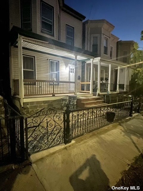 Property for Sale at 7424 87th Road, Woodhaven, Queens, NY - Bedrooms: 4 
Bathrooms: 4 
Rooms: 7  - $768,000