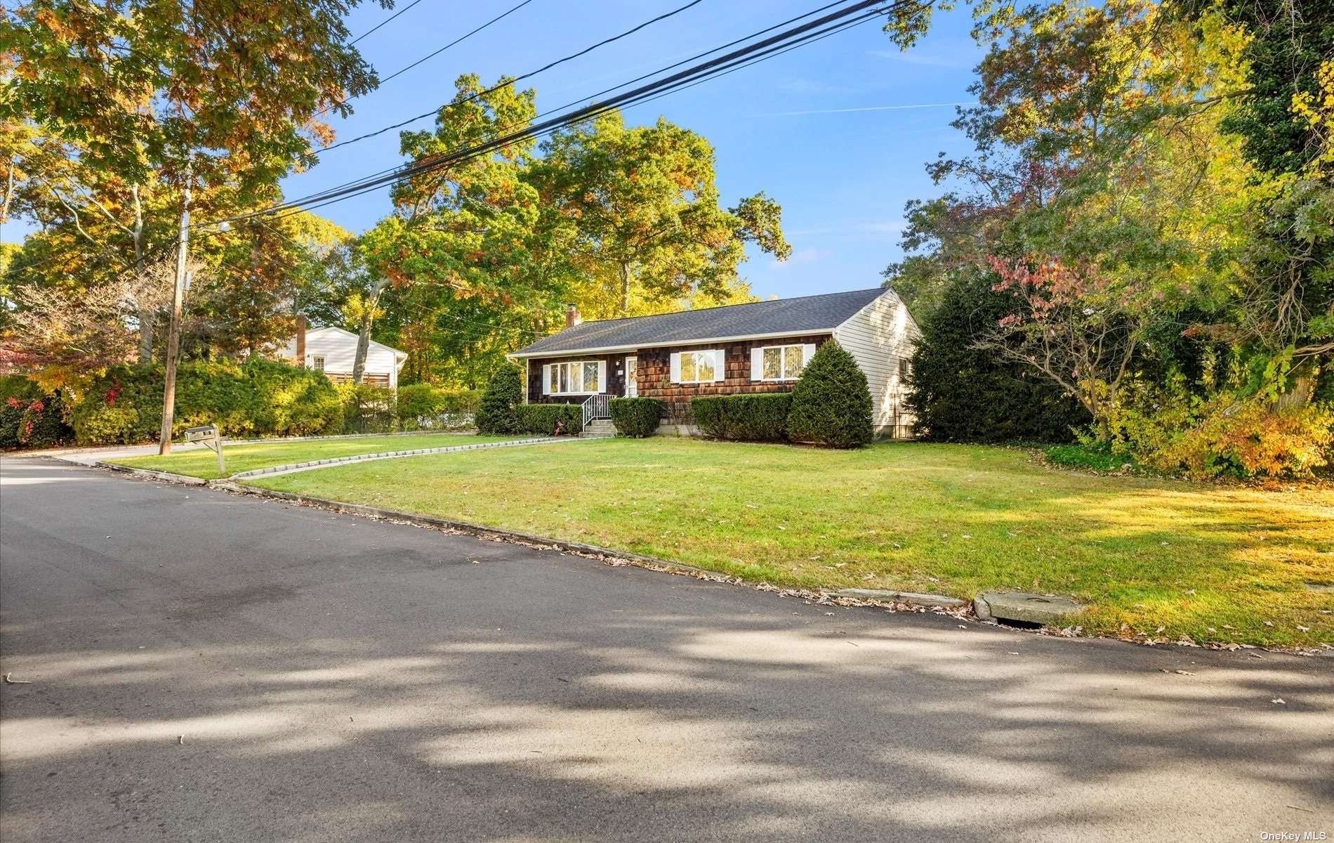 361 Haven Avenue, Ronkonkoma, New York image 3