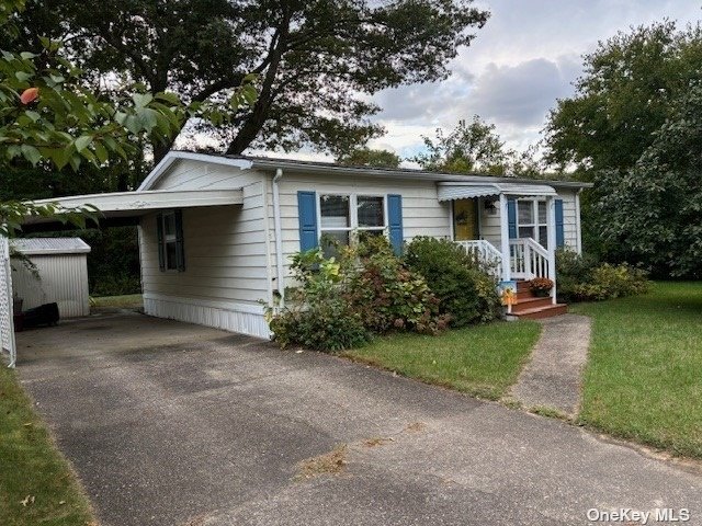 Photo 1 of 1661390 Old Country Road, Riverhead, NY, $159,000, Web #: 3582587