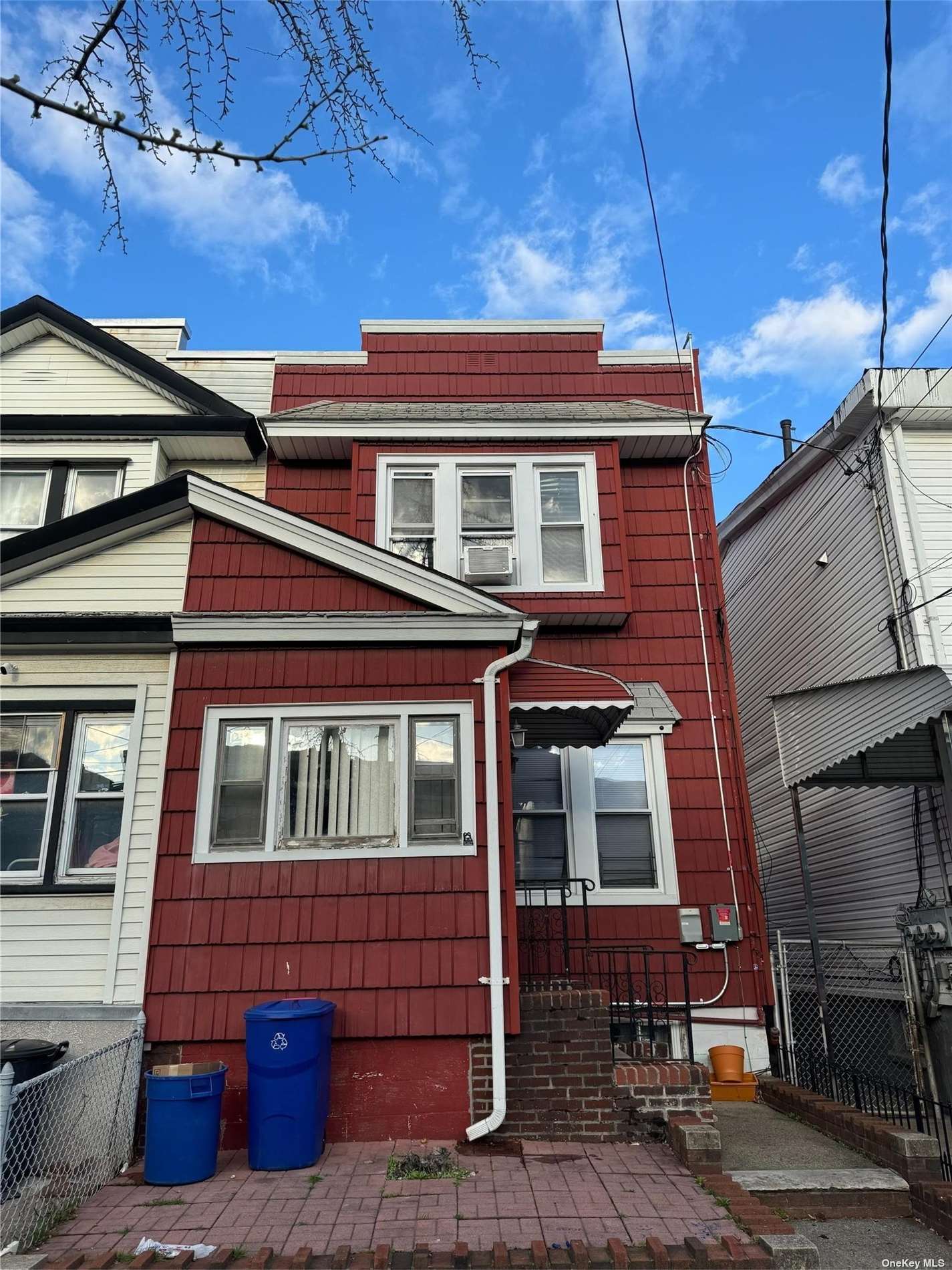 8711 80th Street, Woodhaven, Queens, NY - 5 Bedrooms  
3 Bathrooms  
12 Rooms - 