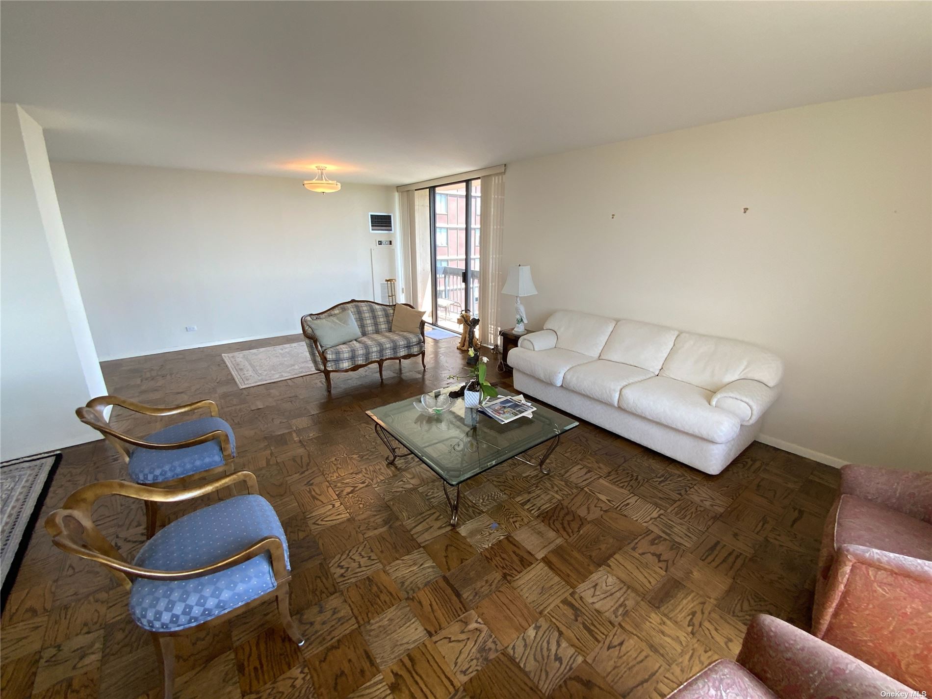 27010 Grand Central Parkway #23W, Floral Park, New York image 3