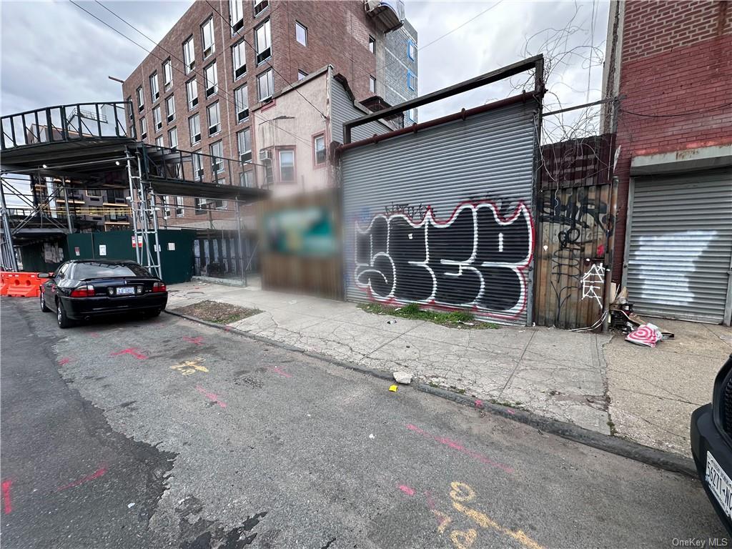 View Brooklyn, NY 11208 property
