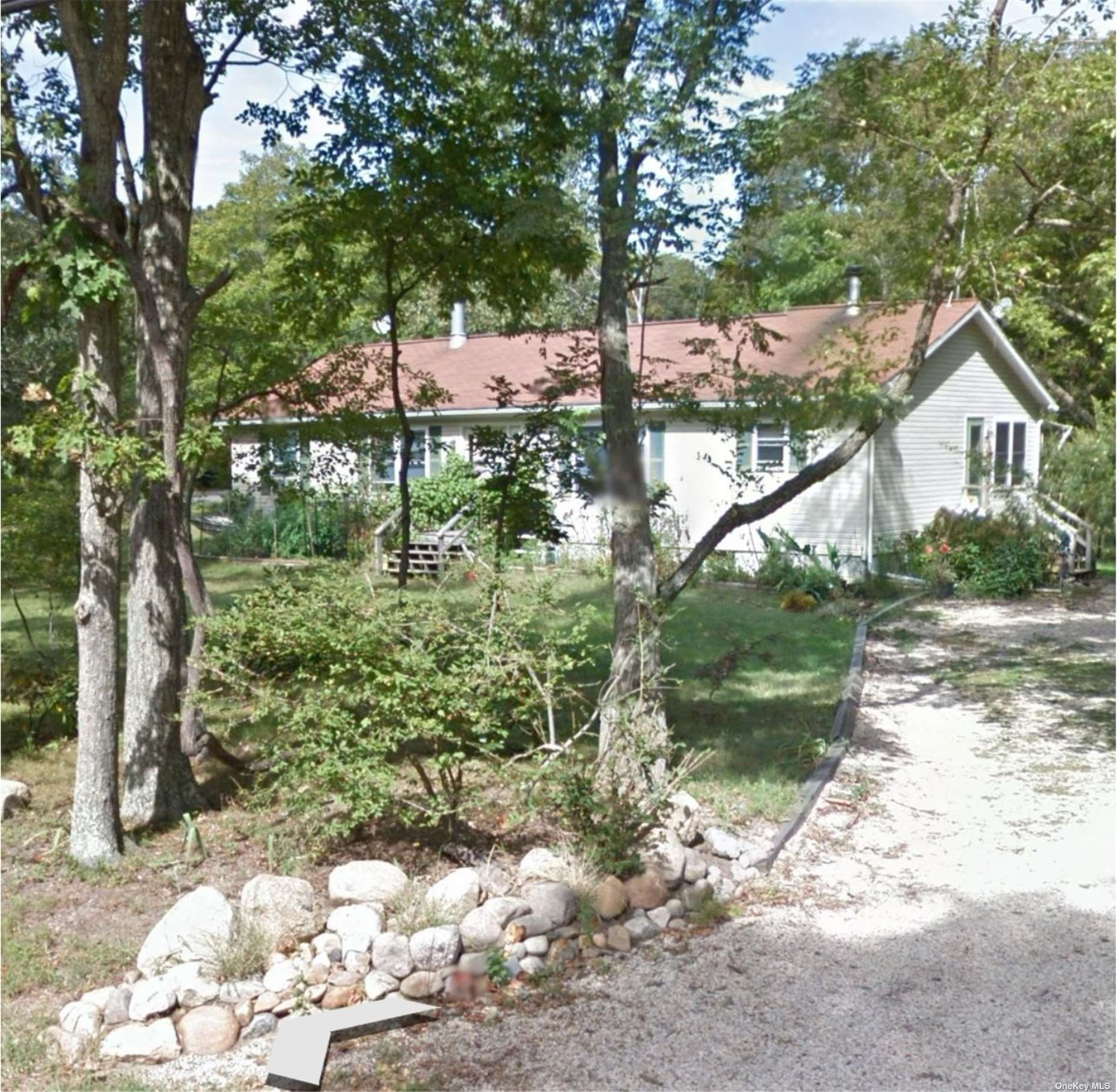 Property for Sale at 256 Three Mile Harbor Hc Road, East Hampton, Hamptons, NY - Bedrooms: 3 
Bathrooms: 2  - $1,499,000