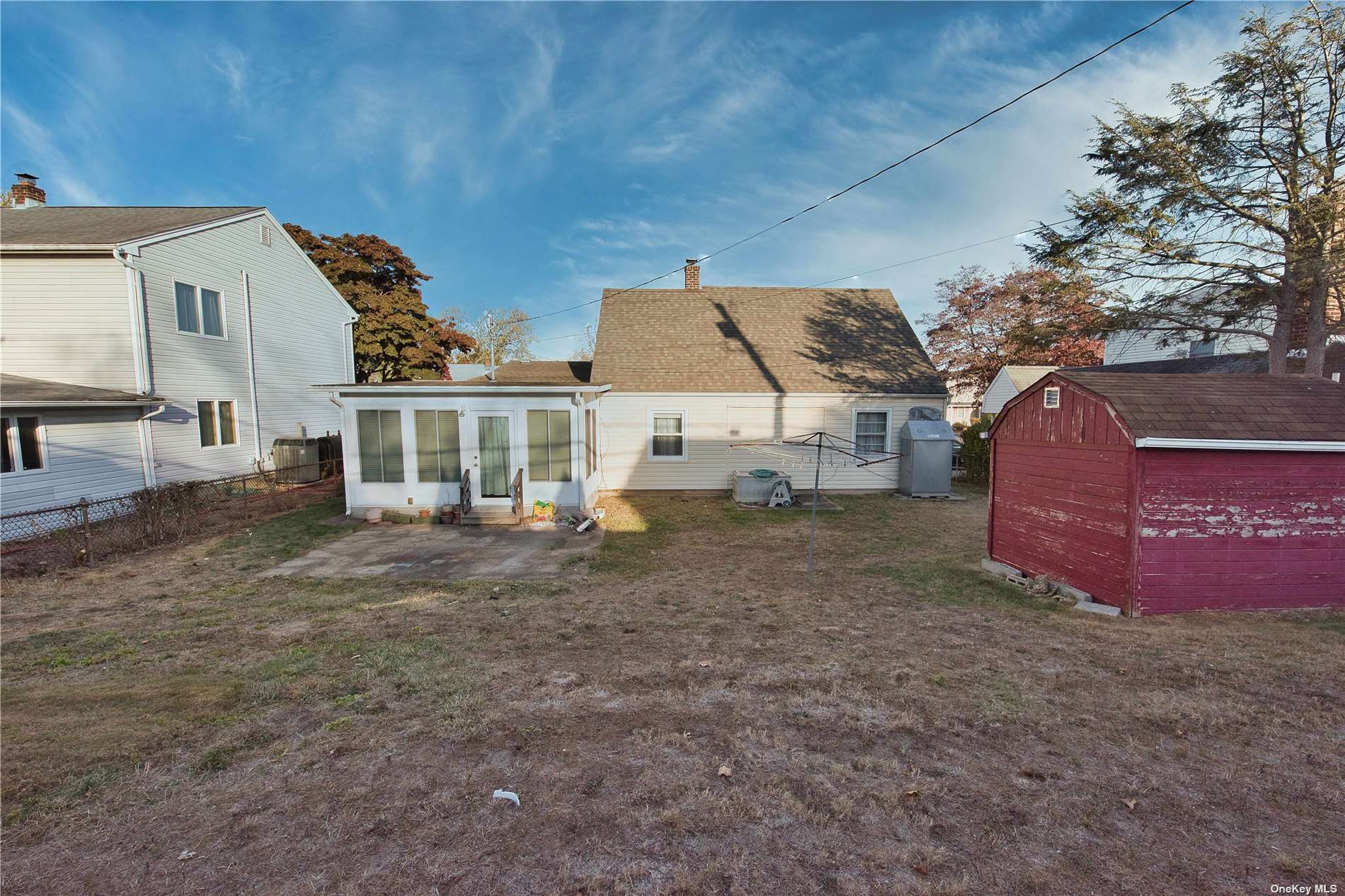 102 Cotton Lane, Levittown, New York image 21