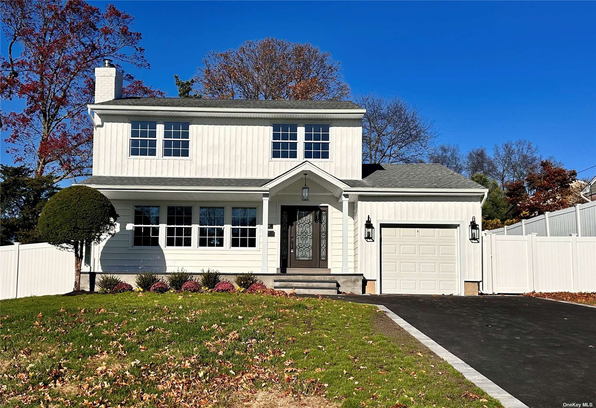 39 Rensselaer Drive, Commack, New York image 2