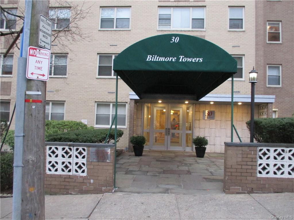 30 Lake Street 7A, White Plains, New York - 1 Bedrooms  
1 Bathrooms  
4 Rooms - 