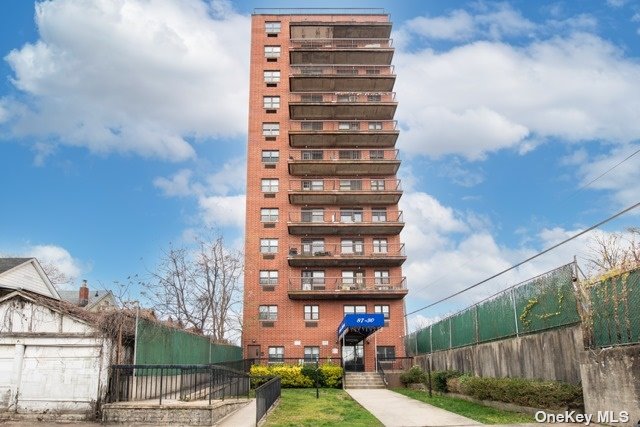 8730 62nd Avenue 4E, Rego Park, Queens, NY - 1 Bedrooms  
1 Bathrooms  
4 Rooms - 