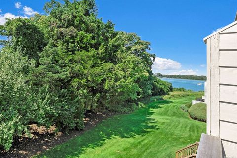 68 W Water Street Sag Harbor NY 11963