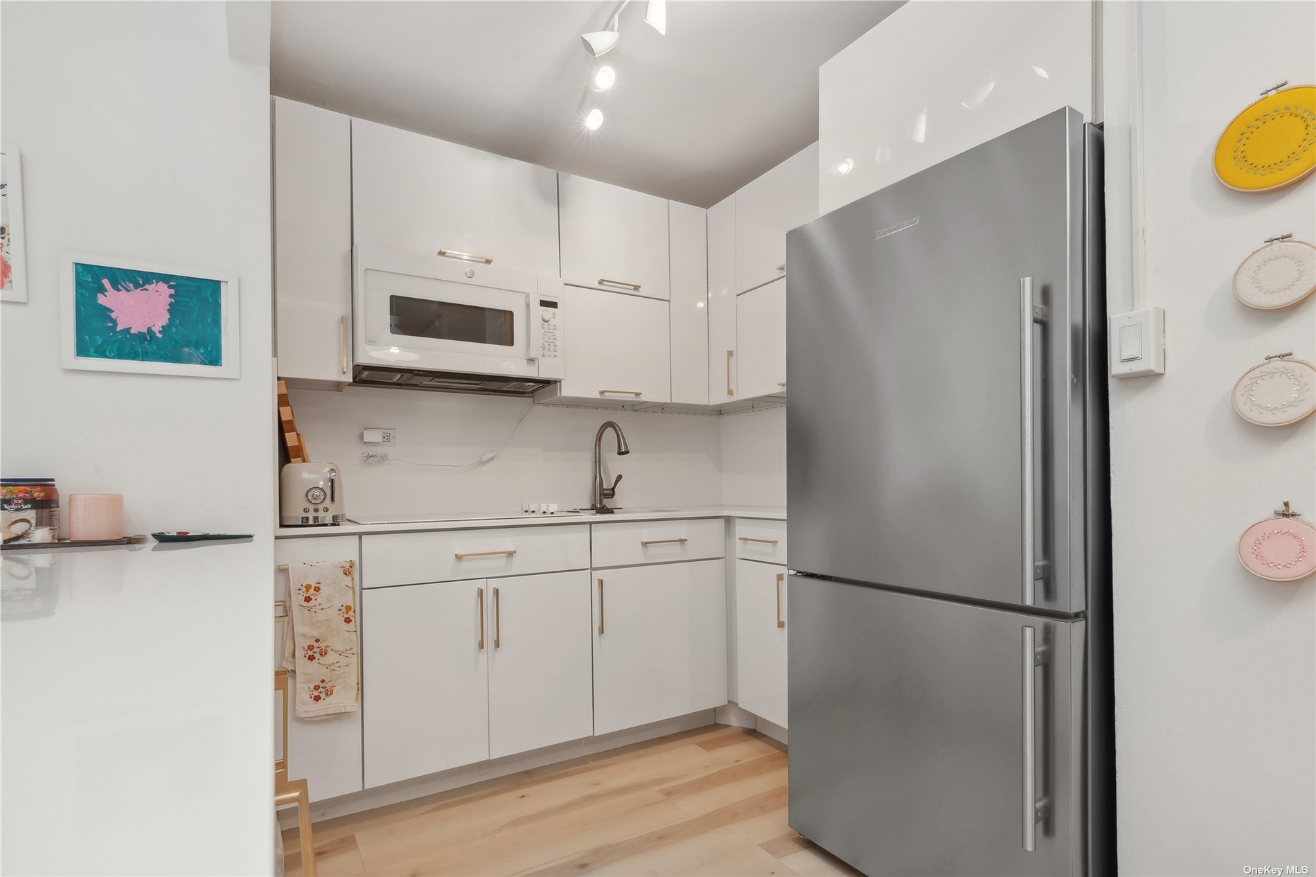 72-35 112 Street #2D, Forest Hills, New York image 3