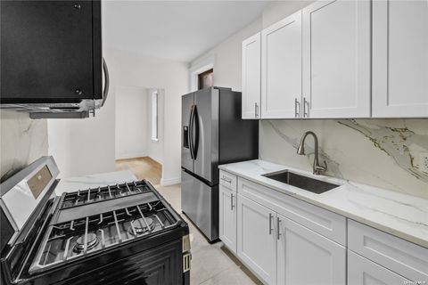 Photo of 37-20 81st Street #3r, Jackson Heights, NY 11372 (MLS # L3545929)