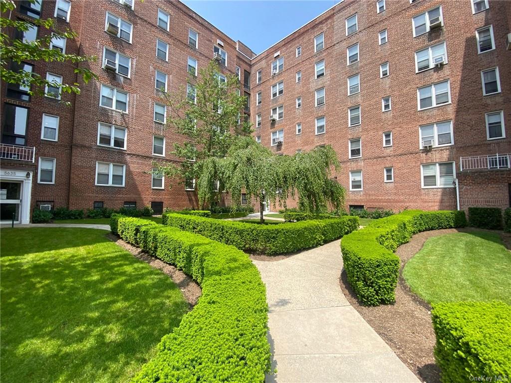 Property for Sale at 5645 Netherland Avenue 6D, Bronx, New York - Bedrooms: 1 
Bathrooms: 1 
Rooms: 3  - $154,000