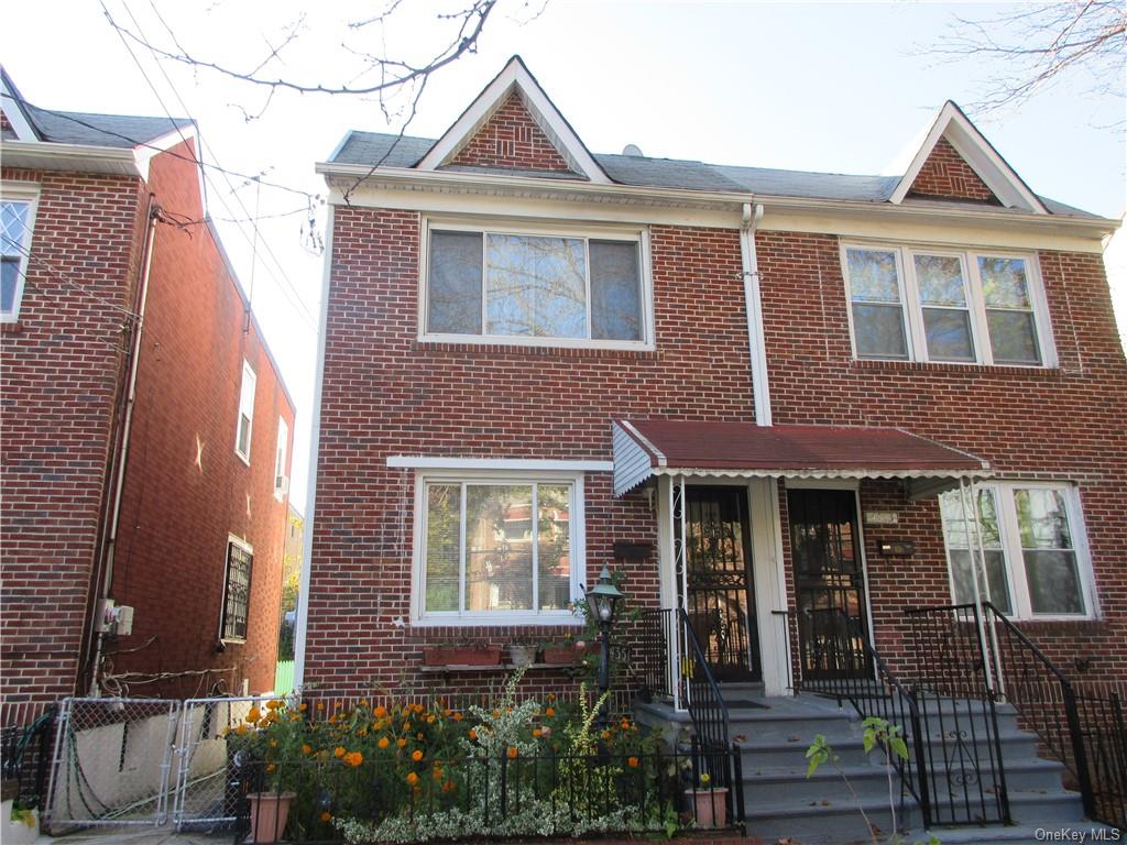 4351 De Reimer Avenue, Bronx, New York - 5 Bedrooms  
3 Bathrooms - 