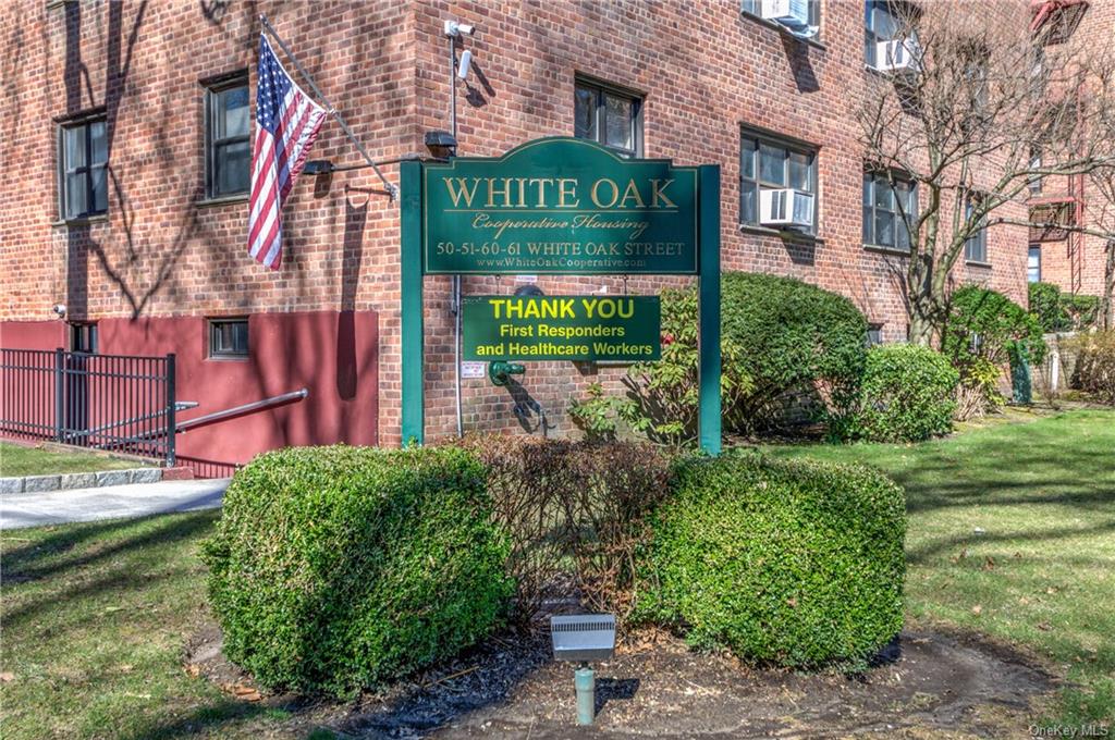 50 White Oak Street #3G, New Rochelle, New York image 1