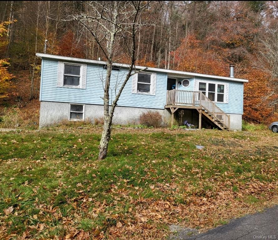 Rental Property at 297 Sugar Loaf Road, Grahamsville, New York - Bedrooms: 3 
Bathrooms: 2 
Rooms: 7  - $1,400 MO.