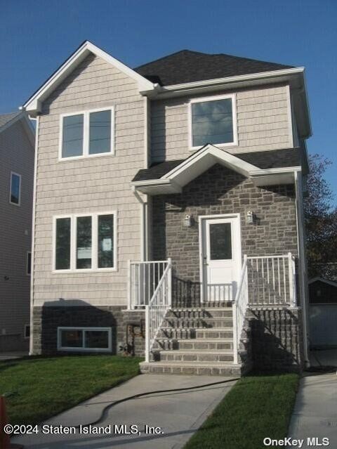 Multi Family in Staten Island NY 4189 Richmond Avenue.jpg