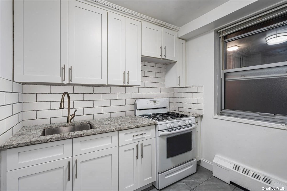 61-25 97th St St #9E, Rego Park, New York image 3