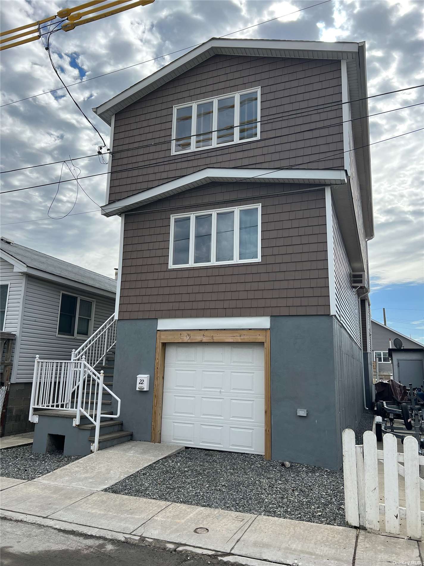 22 W 16th Road, Broad Channel, Queens, NY - 3 Bedrooms  
2 Bathrooms  
6 Rooms - 